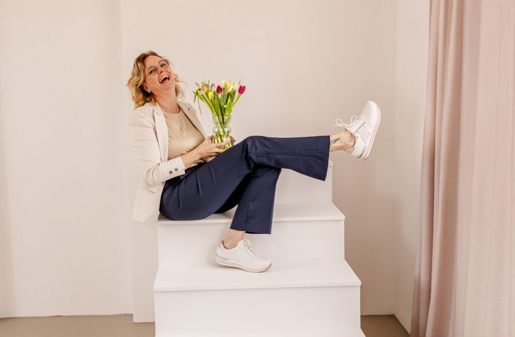 Contact Yvonne Dijkstra